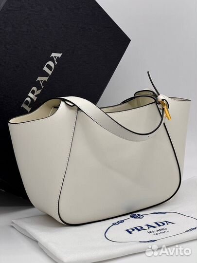 Люксовая сумка prada