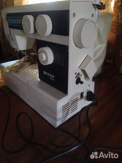 Швейная машинка ножная