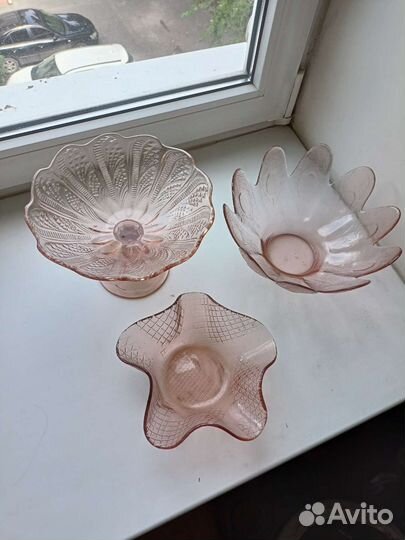 Посуда из розового стекла. СССР
