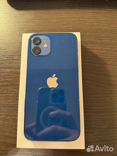 iPhone 12, 64 ГБ