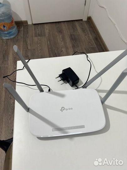 Wifi роутер Роутер TP-link EC220-G5