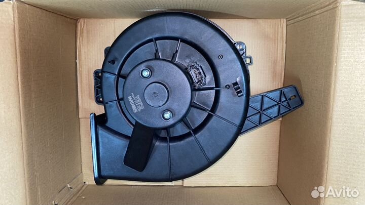 Мотор печки Polo Sedan Skoda Fabia Rapid