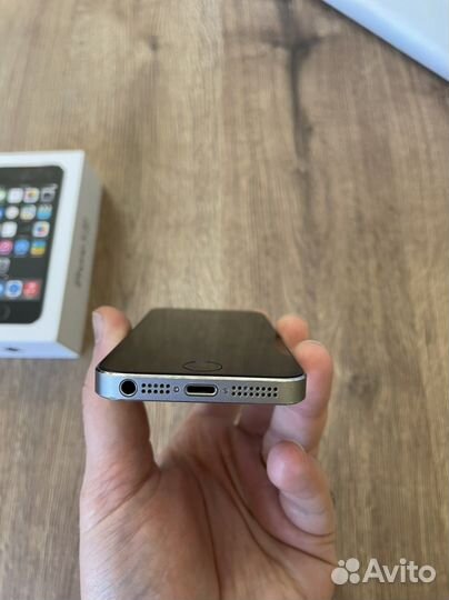 iPhone 5S, 16 ГБ