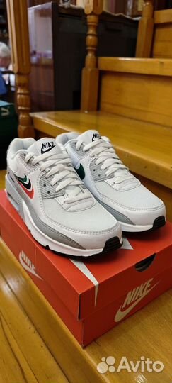 Кроссовки Nike 37.5 размер оригинал