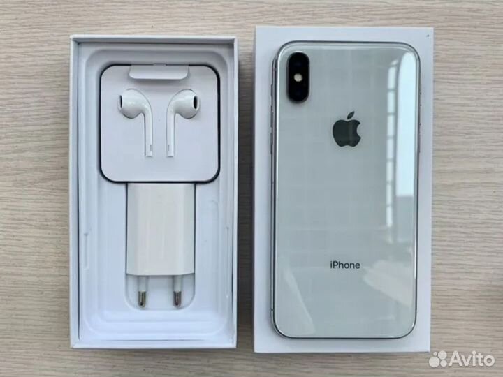 iPhone X, 64 ГБ