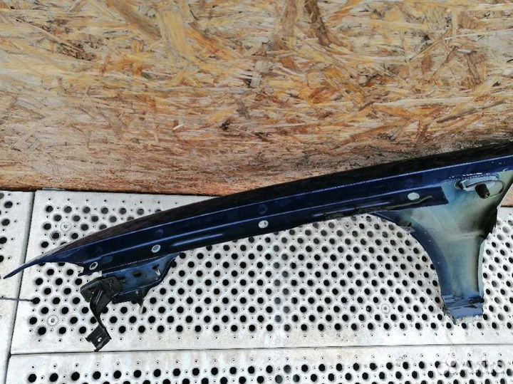 Крыло переднее правое Volkswagen Passat B5 2001