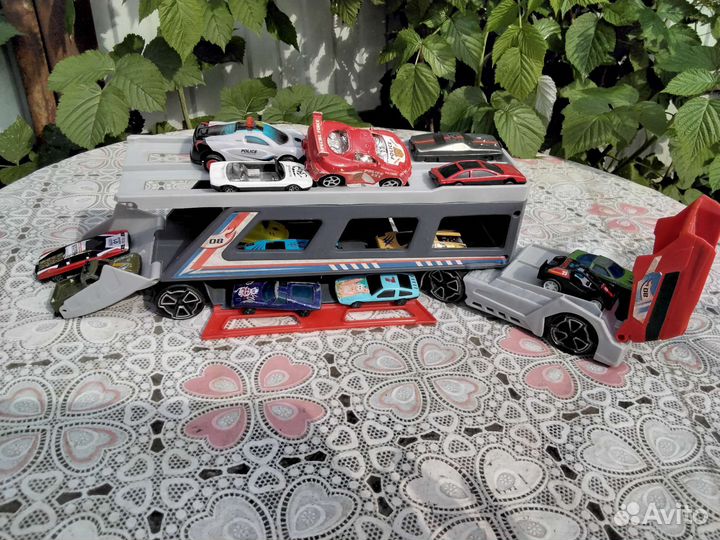 Автовоз трехуровневый