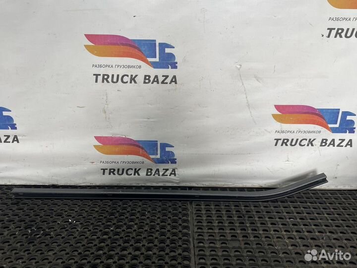 2301885 Кронштейн бокового спойлера