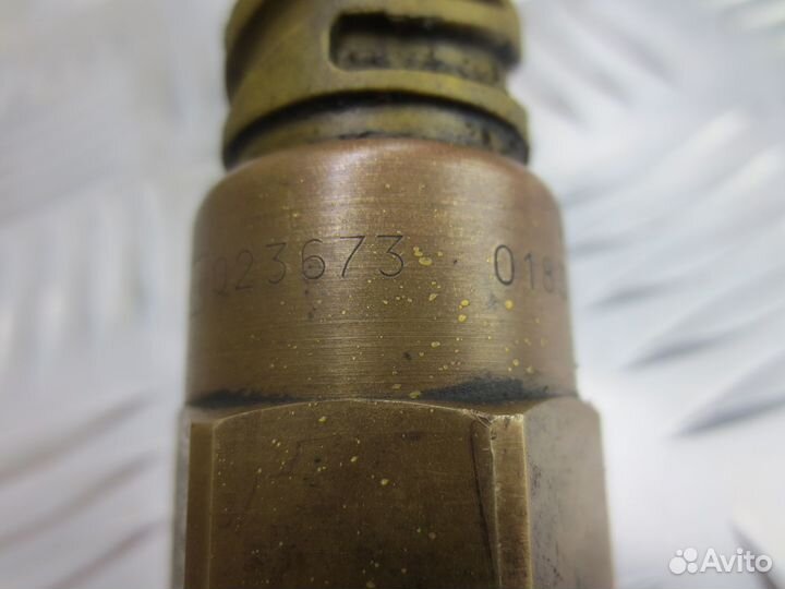 Датчик давления топлива MAN 0236730183