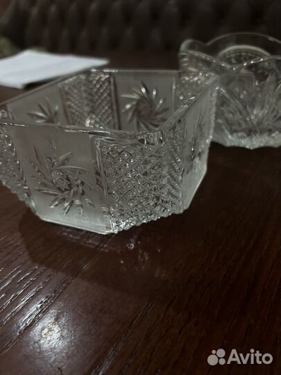 Хрустальная конфетница