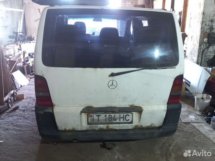 Стекла Мерседес Вито 638