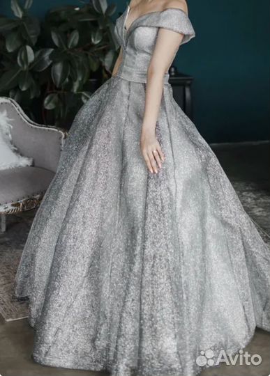 Вечернее платье