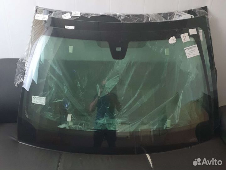 Стекло лобовое Mercedes benz C Clas 2014-2021 w205