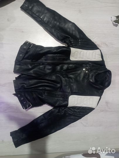 Кожаная мотокуртка 44-46