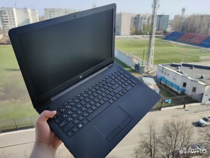 Ноутбук HP Laptop 15.6/DDR3/hdd 1000gb/i3