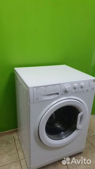 Стиральная машина Hotpoint Ariston WML708 на 7кг