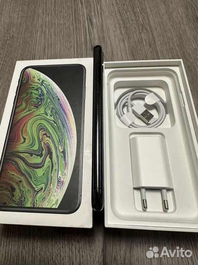 iPhone Xs Max, 64 ГБ
