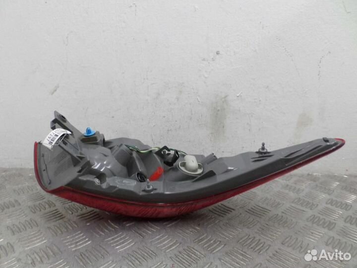 Фонарь задний наружный правый Infiniti Q50