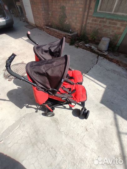 Прогулочная коляска для двойни chicco