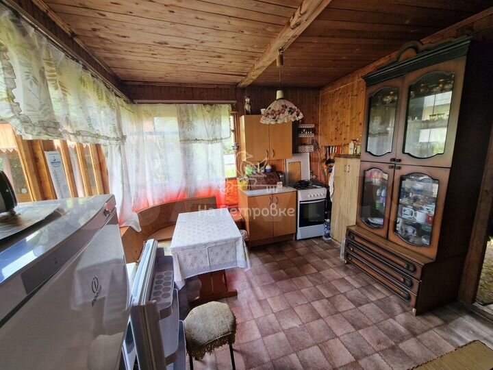 Дом 76 м² на участке 6,3 сот.