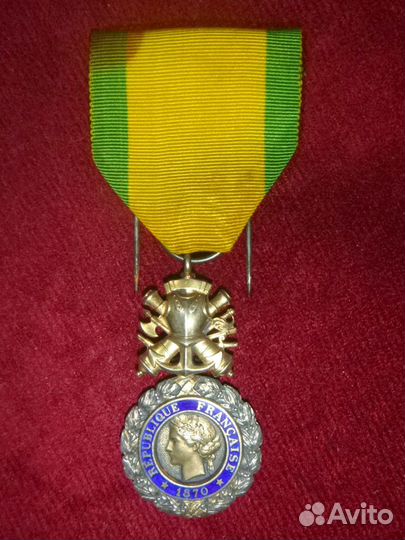 Франция Орден Командор; медаль военная; за ранение