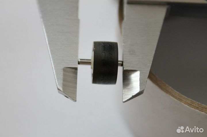 Ось D2мм ролика 14-12-10 мм кассетного магнитофона