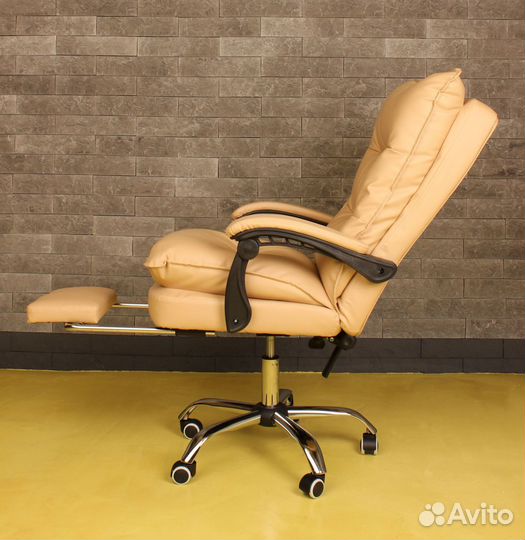 Компьютерное офисное кресло с массажем (новые)