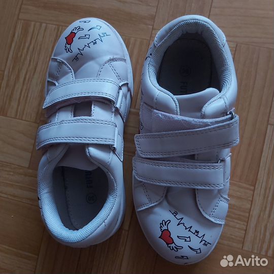 Кроссовки для девочки 30 размер