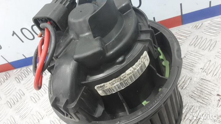 Моторчик печки Peugeot 508