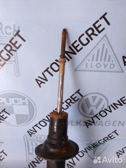 Стойка амортизатор передняя Mitsubishi L200