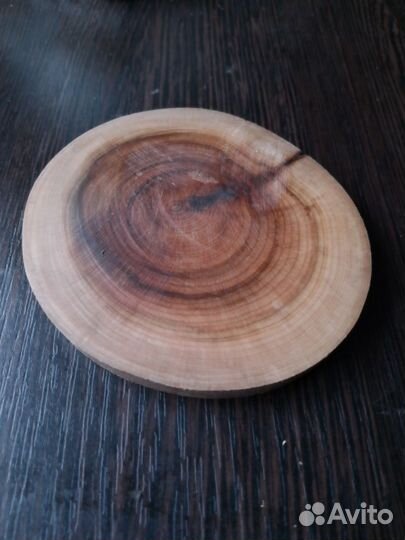 Шлифованные спилы деревьев