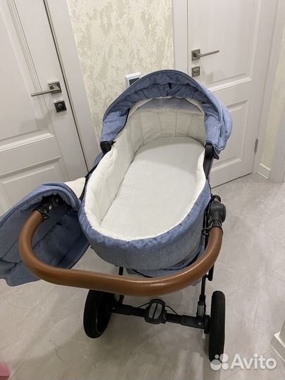 Продам коляску 3 в 1