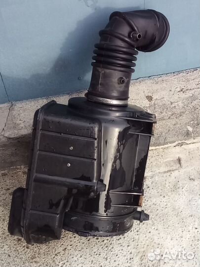 Корпус воздушного фильтра Mitsubishi fuso