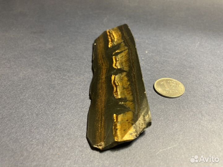 Камень кошачий глаз