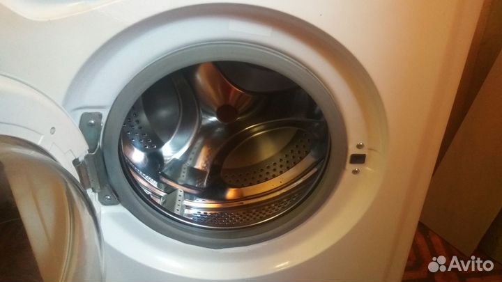 Машинка стиральная indesit wiu80