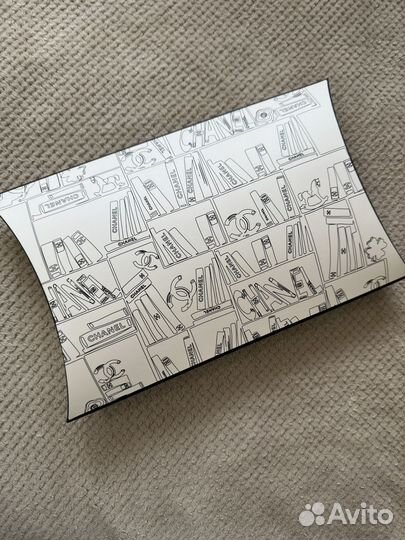 Шелковый платок chanel