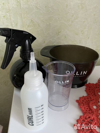 Парикмахерские принадлежности.Кисть,венчик,миска