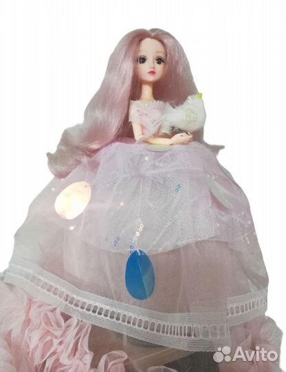 Кукла шарнирная с кружевным платьем