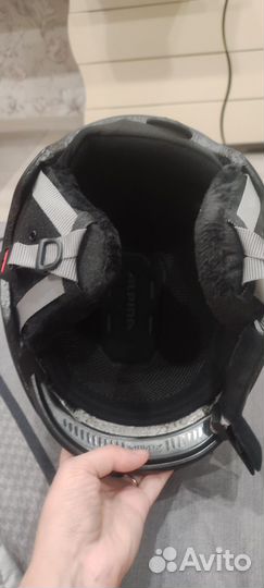 Горнолыжный шлем