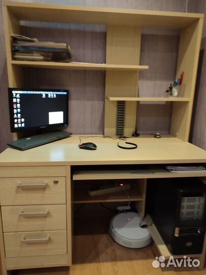 Компьютерный стол
