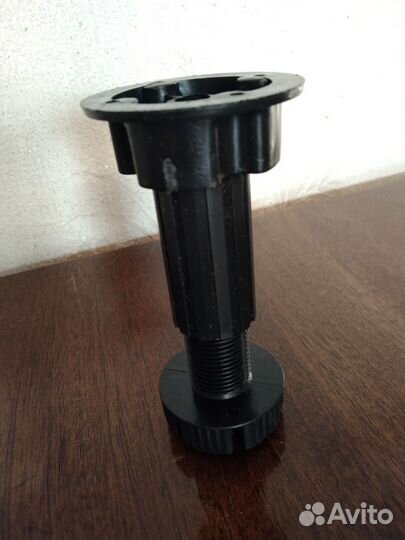 Опора мебельная регулируемая