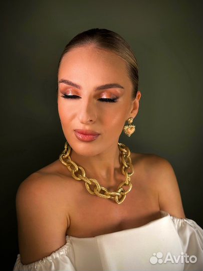 Макияж и прическа