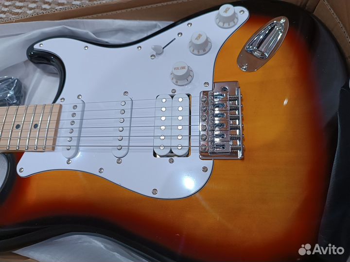 Новая электрогитара