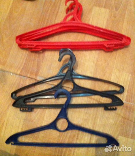 Вешалки, игольница, молнии