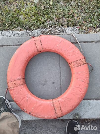 Спасательный круг бу