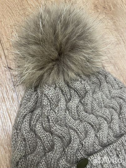 Шапка зимняя теплая женская с помпоном