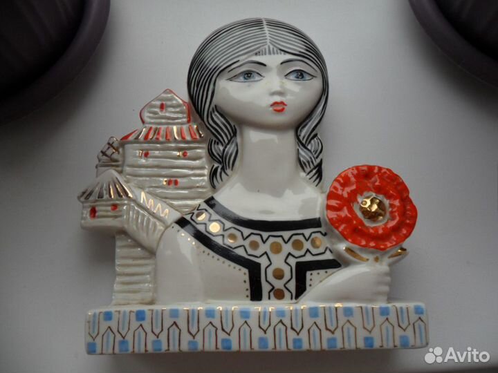 Статуэтка, Аленький цветочик