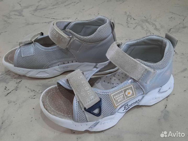 Сандали для девочки