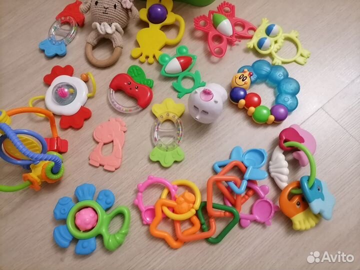 Игрушки-погремушки пакетом от 0+ до 1,5 лет