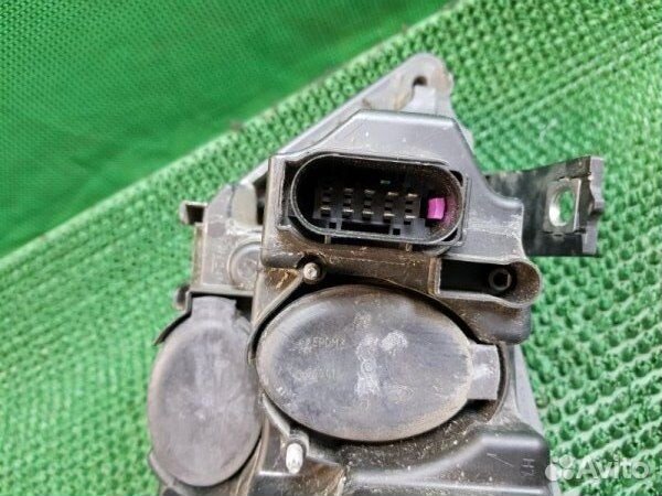 Фара передняя правая Audi Q3 Quattro 8UB cczc